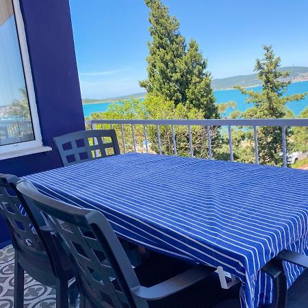 Lacivert Hotel Ayvalik Exterior photo