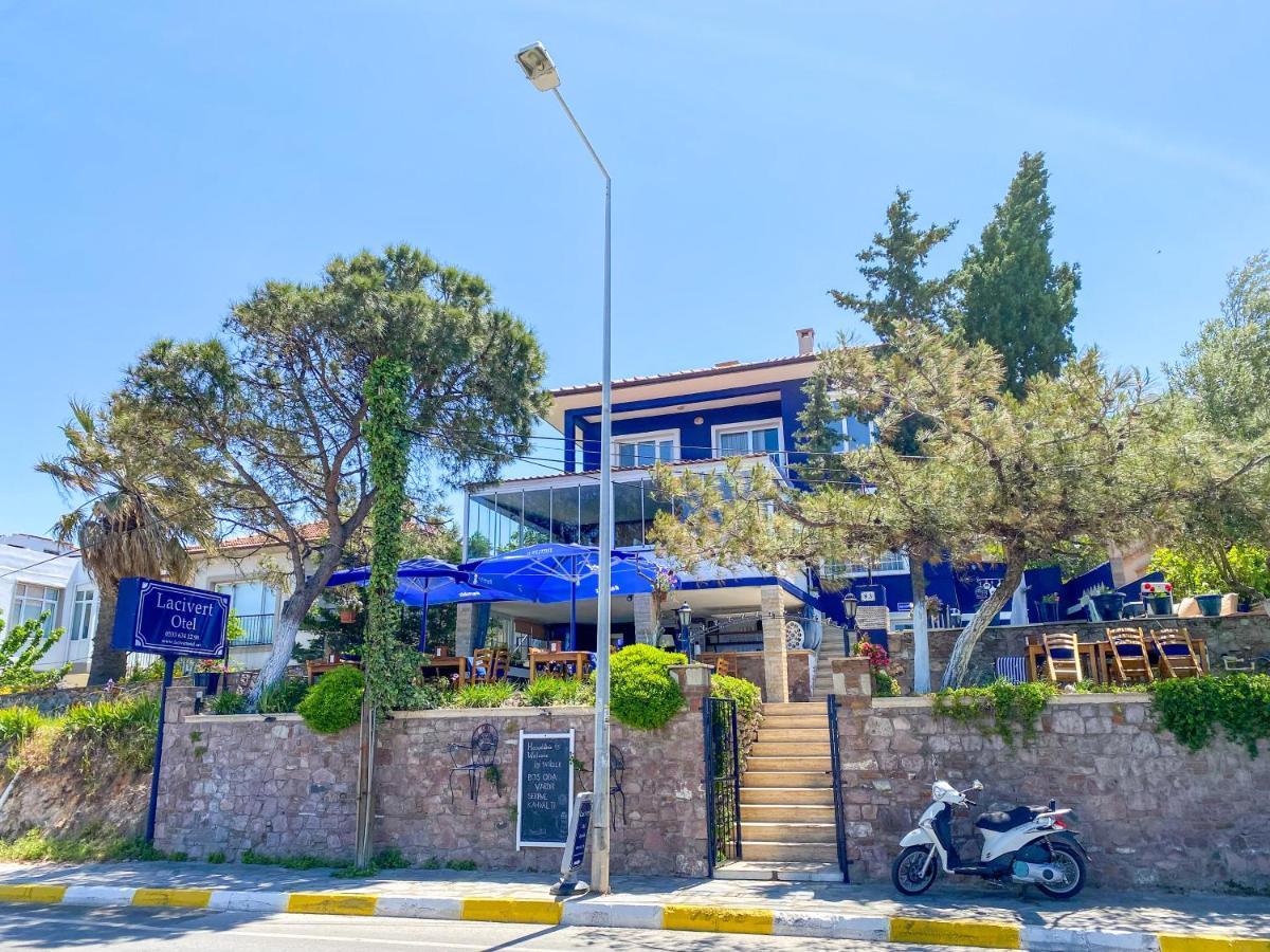 Lacivert Hotel Ayvalik Exterior photo